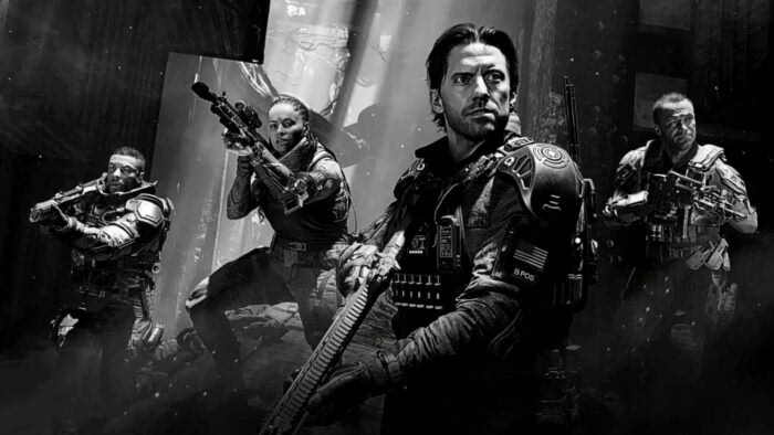 Cuatro soldados armados en un entorno oscuro y futurista