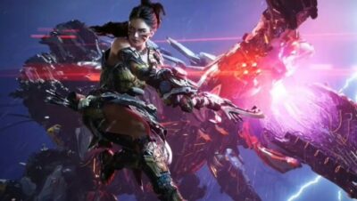 Personaje en armadura futurista en una batalla épica con una criatura mecánica